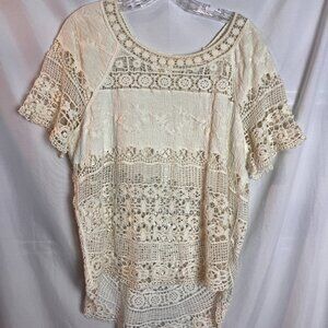 Women's Creme Lace embellished Deletta Top Size M